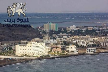 قوات الطوارئ والمنشآت تنفذ حملة أمنية واسعة لإزالة البناء والبسط العشوائي والعوائق بمنصورة عدن