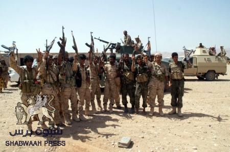قوات عسكرية من الجيش تدخل مدينة أمعين بالمنطقة الوسطى بأبين