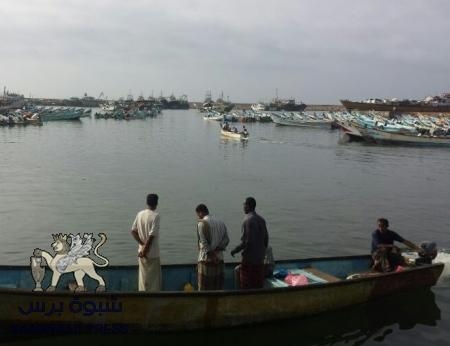 العثور على 3 صيادين فقدوا قبل ايام بعرض البحر بحضرموت