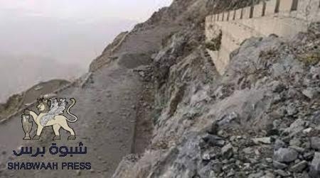 القوات الجنوبية تدك مواقع المليشيات بكرش واشتباكات في عقبة ثرة بأبين