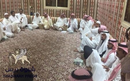 رجل الأعمال الشيخ طارق بن محفوظ يرعى فعالية لشباب حضرموت