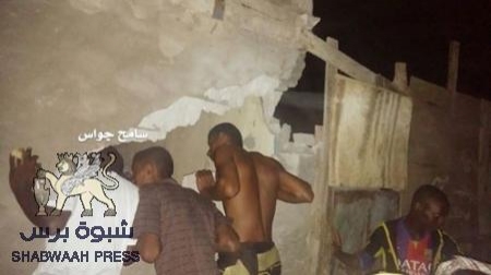 سقوط قذيفة ضوئية على منزل في حي بدار سعد وإصابة ثلاثة بينهم طفل.