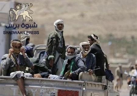 قبائل في مديرية الطلح تنشر نقاط أمنية لمواجهة عناصر القاعدة