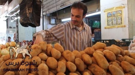 إدارة صندوق التقاعد التابع لإدارة أمن عدن تستلم رسميا السوق المركزي للخضار والفواكة بالمنصورة
