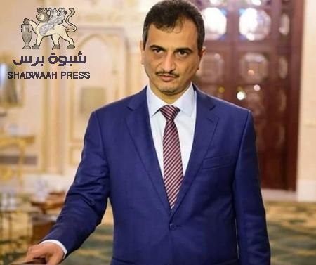 محافظ شبوة يوجه رسالة هامة لأبنائها : شبوة.. قبيلتنا.. وحزبنا الكبير!