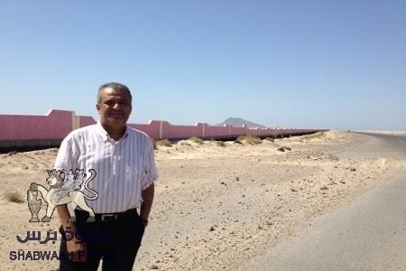 سياسي جنوبي : لا يجب السكوت عن إستمرار بلطجة عيال الأحمر في حضرموت والجنوب تحت أي ذريعة كانت