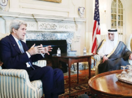 الجبير وكيري يبحثان وقف إطلاق النار باليمن
