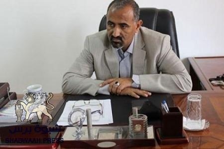 ناشطون في مواقع التواصل الاجتماعي يتداولون عريضة تفويض لمحافظ عدن