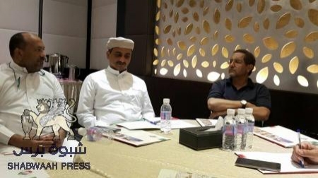 محافظ شبوه يلتقي بوجهاء من يافع ويناقش معهم قضية مقتل ‘‘أنيس العنتري‘‘