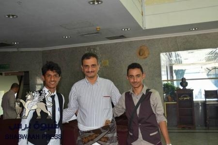 محافظ شبوة يلتقي برئيس جامعة حضرموت.. واعتماد 60 مقعد لأبناء المحافظة في جميع كليات الجامعة.