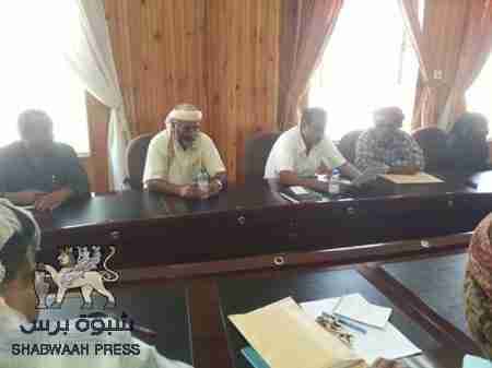 محافظ المهرة يشيد برؤية المجلس التنسيقي لمكونات الحراك الجنوبي ويبارك توحيده ..