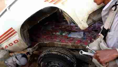 بينهم اربع وفيات : اصابة 18شخصا في حادث سير ببيحان شبوه