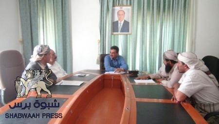 في لقائهم بمحافظ شبوه : عمال شركة ‘‘اوكس دينتال‘‘ النفطية يطالبون بحقوقهم