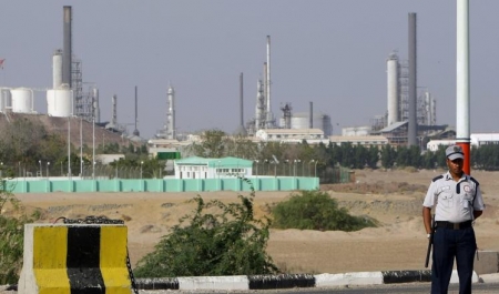 لوبي الفساد بالسلطة أطاح بمدير شركة النفط عبدالسلام حميد لاحتكار استيراد النفط لعدن وبيع المصفاة