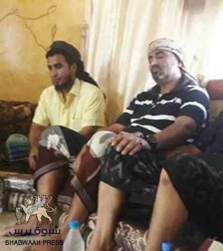 المحافظ الزُبيدي يقدم واجب العزاء لاسرة الشهيد القائد/عمرسعيد الصبيحي.