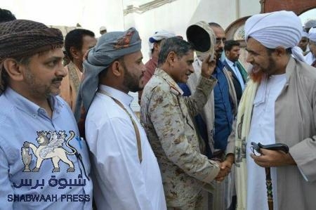 وكيل أول حضرموت يستقبل الداعية الإسلامي عمر بن حفيظ..صور)