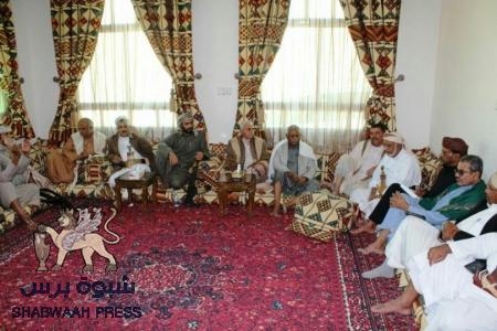 في تحدٍ للإرادة الشعبية : رئيس مرجعية حلف حضرموت الوادي يطالب بإقرار الأقاليم !!