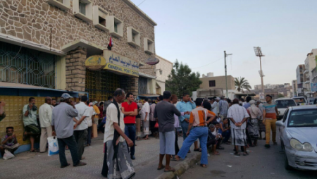 المتقاعدون.. معاناة متزايدة ومعاشات مفقودة
