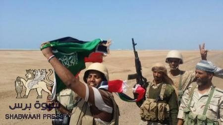 تفاصيل خاصة بدعم قوات التحالف العربي.. القوات المسلحة تحرر مدينة المخا من الانقلابيين