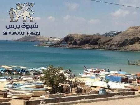 الخدمة المدنية بعدن: يوم غدا الأحد دوام رسمي ولا صحة لإجازة ثورة فبراير