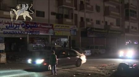 رغم وجود الرئيس وحكومة بن دغر : عدن في ظلام دامس