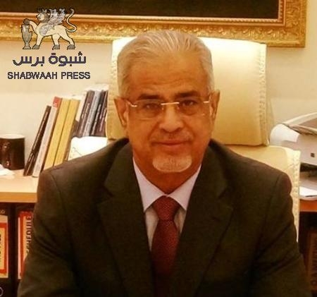 سياسي جنوبي : قوى النفوذ بالشرعية تساوم بمعركة صنعاء