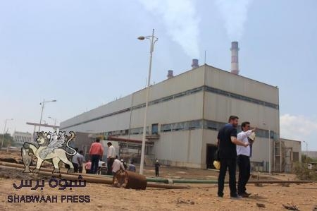 مواطنو عدن : أيادٍ رخيصة تعبث بالكهرباء والحكومة غارقة في سبات عميق