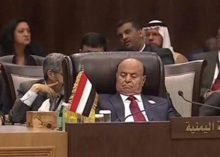 الكشف عن خطة لتنازلات سياسية من الحكومة الشرعية مقابل تنازلات عسكرية من قبل الحوثيين وصالح