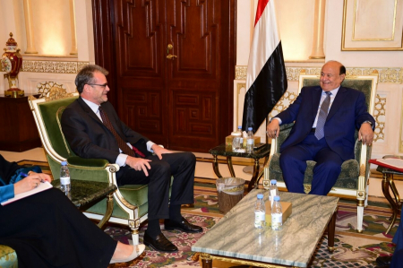اليمن وفرنسا يناقشان إمكانية استئناف تصدير الغاز عبر توتال