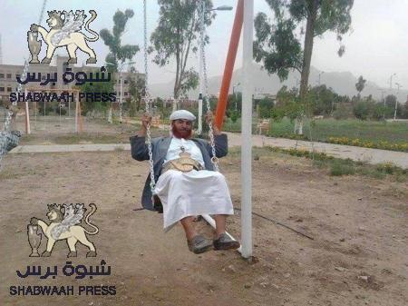 كاتب عربي : جبهات الإصلاح العسكرية جامدة ومن يشك عليه متابعة جبهات تعز ونهم