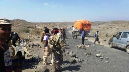 الضالع: أفراد الجيش ومقاومة مريس يحتجون على المرتبات