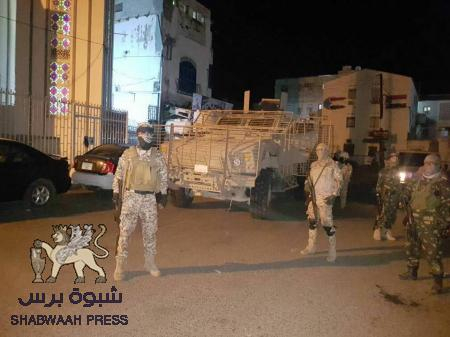 قوات مكافحة الارهاب تعتقل خلايا إرهابية بمنطقة القلوعة بالعاصمة عدن(صور)