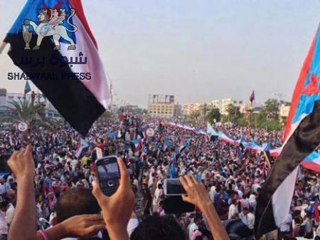 محلل سياسي : غليان عدن ليس دفاعا عن شخص او طلبا لمنصب حكومي