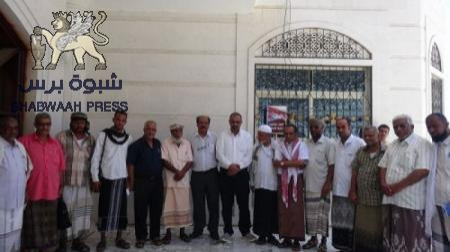 بتكليف من المحافظ أحمد سعيد بن بريك وفد حضرموت يلتقي القائد الزبيدي لإعلان مباركته للكيان السياسي الجنوبي