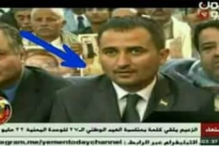 فضيحة مدوية لإخوان اليمن .. زعموا أن شقيق الزبيدي في حضرة عفاش