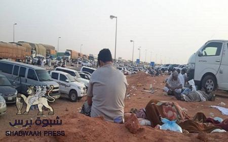 آل الأحمر يعبثون بإيرادات منفذ الوديعة : 13 مليار ريال يبتلعونها شهريا