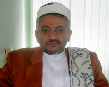 المتهم بتمويل قضاء الانقلابيين.. هل نجح القاضي الهتار في استعادة شرعية القضاء في اليمن؟