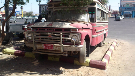 ‘‘بن عمرو‘‘ أول مورد باص لنقل الجماعي في حضرموت