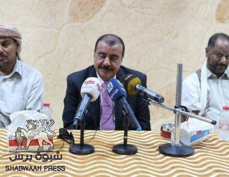 ‘‘بن بريك‘‘ يدعو الجنوبيين إلى تسليم القيادة لحضرموت والدولة الكونفدرالية أواخر العام الجاري