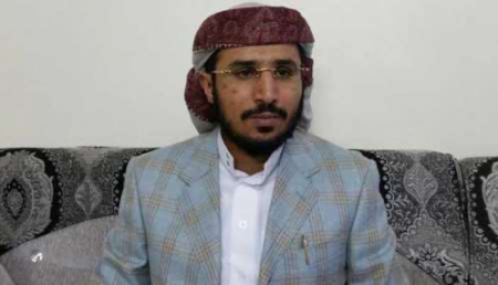 هادي يقيل محافظ البيضاء المتهم بالإرهاب ويعين الرصاص بدلا عنه