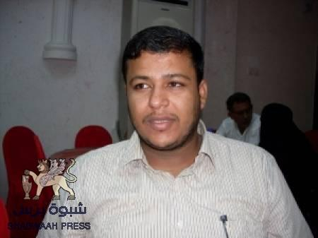 مدير مكتب الرئاسة يمنع الجنوبيين من الوصول لهادي ومطالبة للرئيس بتغييره