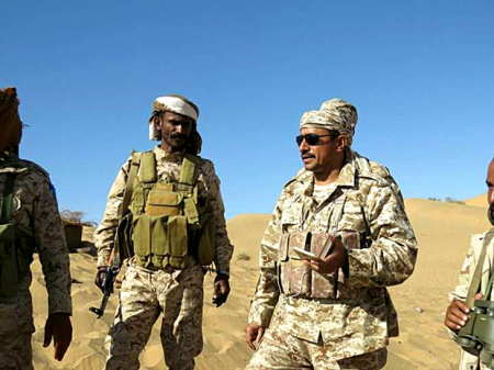 أبناء بيحان : اللواء 21 يمنع دخول الغذاء والدواء والوقود
