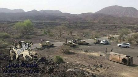 خمسة شهداء وأكثر من 30 جريحا في هجوم إرهابي على اللواء103 في أبين