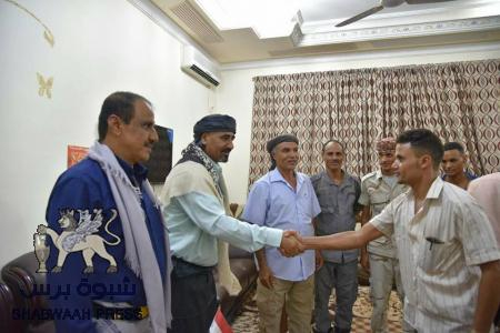 رئيس المجلس الانتقالي الجنوبي يستقبل جموع المهنئين بعيد الأضحى المبارك