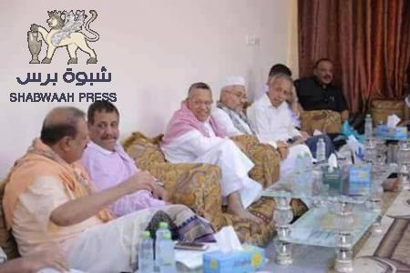 مقايضة آل هادي والإخوان .. القرار مقابل المال ..