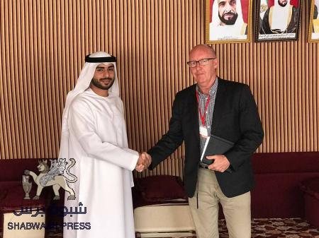 منسق الأمم المتحدة للشؤون الانسانية باليمن يشيد بجهود ودور الهلال الأحمر الإماراتي في اليمن