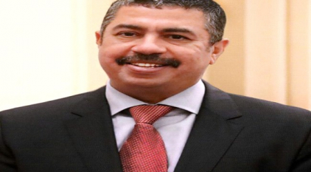 بحاح يخرج عن صمته: جيش الشرعية (425 الف عسكري) افسدوا خلال اشهر مقابل فساد 33 سنة