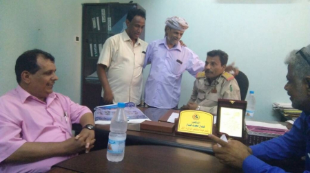 محافظ أبين يأمر باستخدام القوة لتفريق تظاهرة سلمية بأبين :