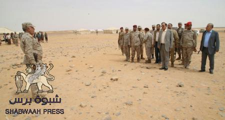 قوات آلـ الأحمر اليمنية تتمركز في مثلث مفرق ‘‘الخشعة‘‘ بإتجاه مدينة عتق وحقل العقلة النفطي