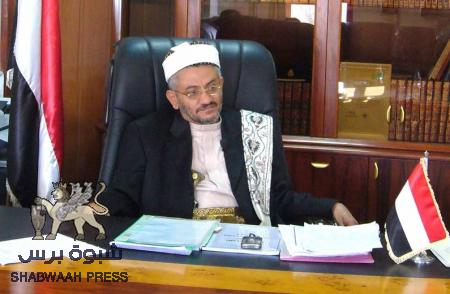 تحذيرات من قيام قاضي إصلاحي في حكومة الشرعية بمساعي للإفراج عن معتقلي التنظيمات الإرهابية بعدن